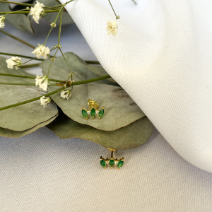 boucles d'oreilles puces avec zircon vert et cristal en argent 925 plaqué or vendu par nallia bijoux nîmes brook