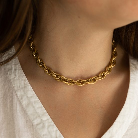 collier en acier inoxydable doré, existe en argenté bijoux tendance vendu par nallia bijoux à lunel